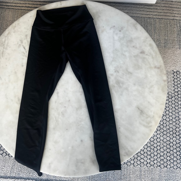 Alo - Black 7/8 Highwaist Airlift Leggings - Picture 2 of 6